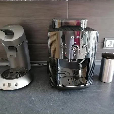 Helle Premium Christine Ruhig Citynah, 100qm, Sonnentrasse Appartement