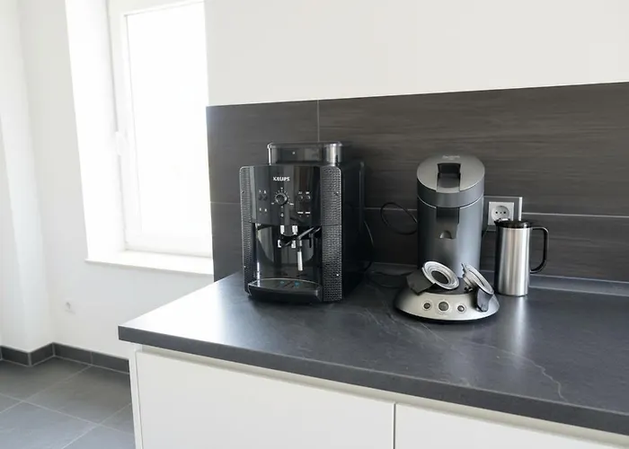 Helle Premium Christine Ruhig Citynah, 100qm, Sonnentrasse *