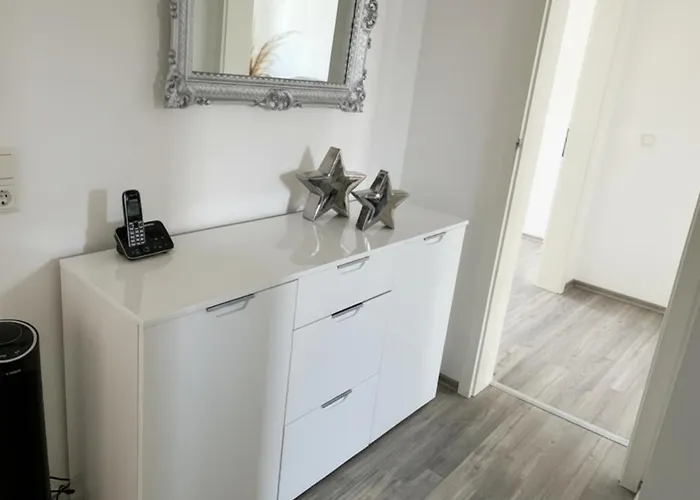 Helle Premium Christine Ruhig Citynah, 100qm, Sonnentrasse Appartement