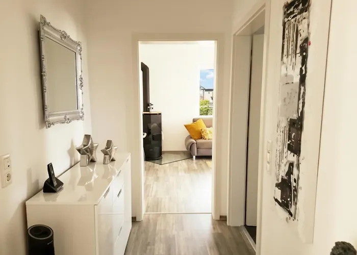 Helle Premium Christine Ruhig Citynah, 100qm, Sonnentrasse Appartement